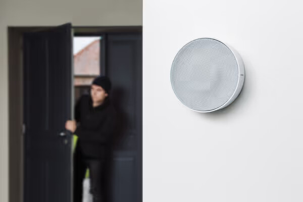 advance indoor camera pack - black indoor siren